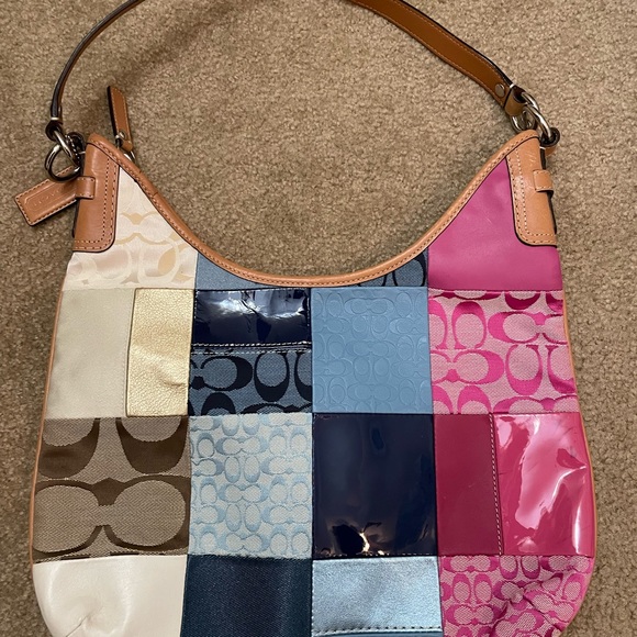 Medium sized patchwork Coach bag - Picture 4 of 10